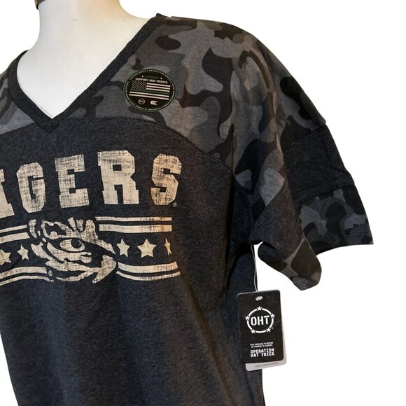 Colosseum Athletics Mens OHT Tigers Camouflage V-Neck T-Shirt Large Cotton/Polye - Picture 3 of 6